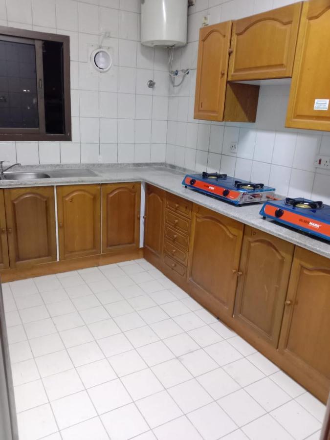 Abree Building New Hostel Дубай Экстерьер фото